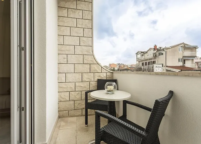 & 아파트 스플리트