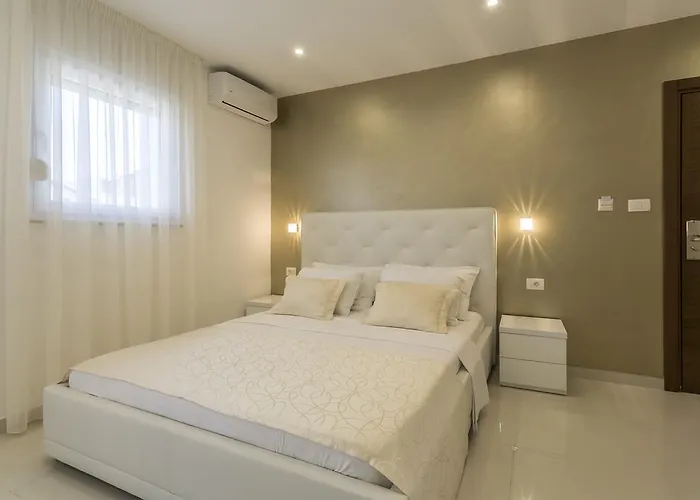 아파트 & 스플리트