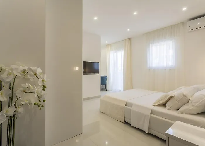 & 아파트 스플리트